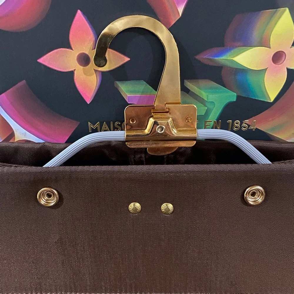 💯%👉🏻Authentic Louis Vuitton Garment Cover Bag